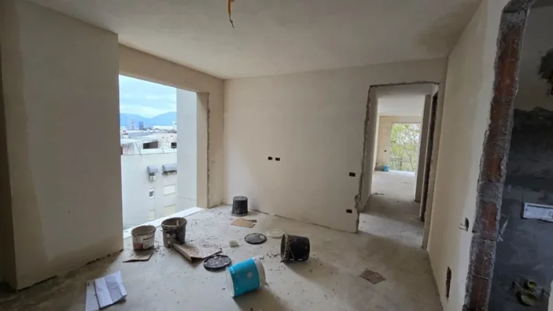 Tirane, shes apartament 2+1+Ballkon Kati 3, 118 m² 260.500 € (Liqeni i Thate)