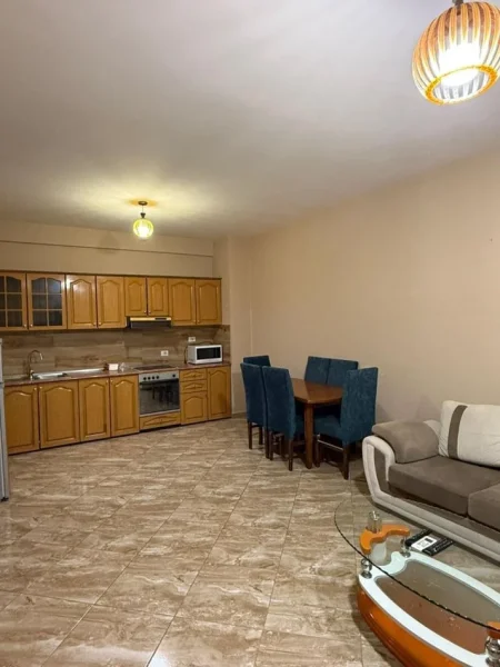 Tirane, jepet me qera apartament 2+1 Kati 2, 108 m² 600 € (Astir)