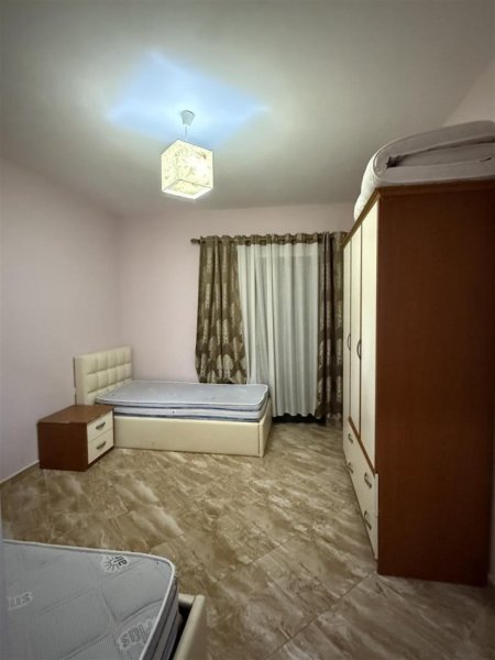 Tirane, jepet me qera apartament 2+1+Ballkon Kati 2, 108 m² 550 € (Astir)