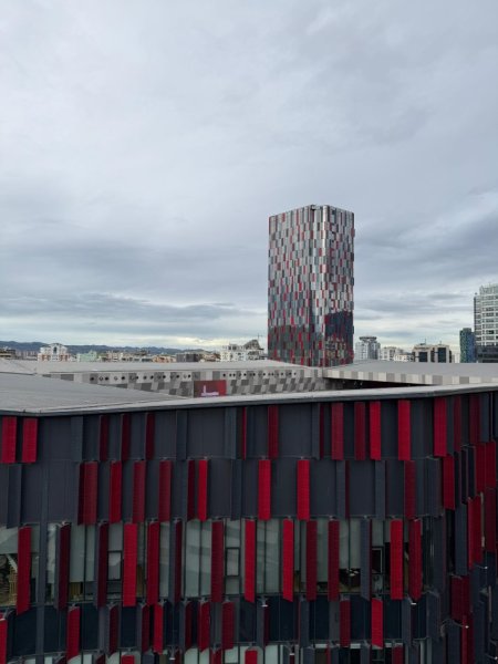 Tirane, jepet me qera zyre , 500 m² 5.000 €