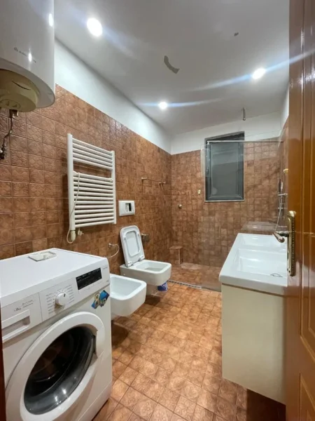 Tirane, shes apartament 1+1 Kati 5, 57 m² 93.000 € 