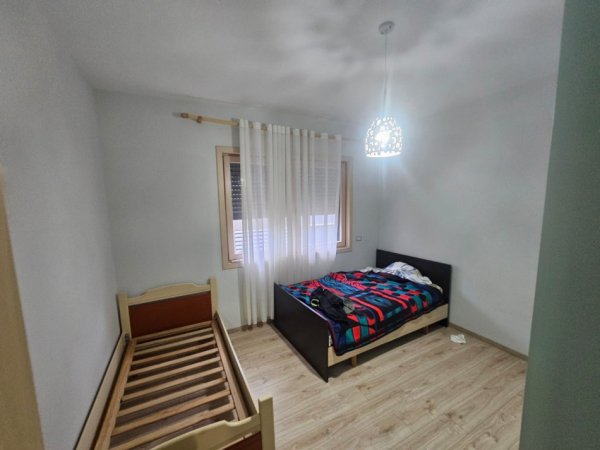 Tirane, jepet me qera apartament 2+1 Kati 1, 110 m² 650 € (Fuat Toptani)