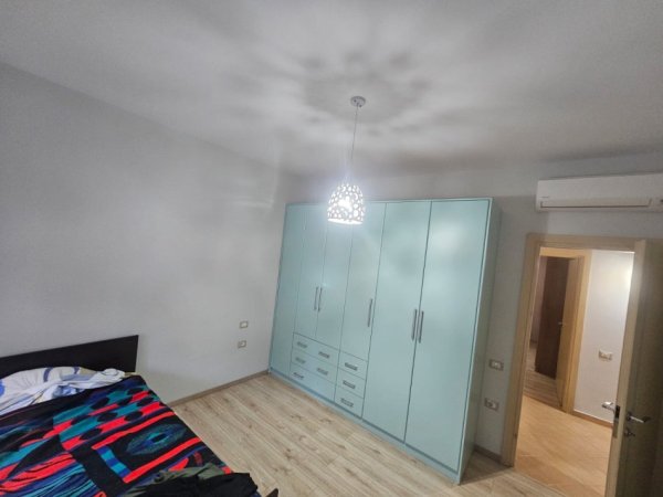 Tirane, jepet me qera apartament 2+1 Kati 1, 110 m² 650 € (Fuat Toptani)