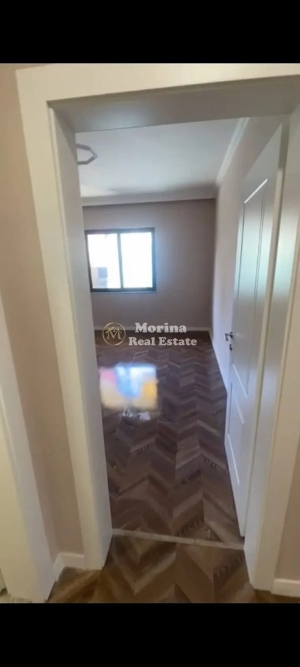 Tirane, jepet me qera ambjent biznesi Kati 2, 105 m² 600 € (Medreseja)