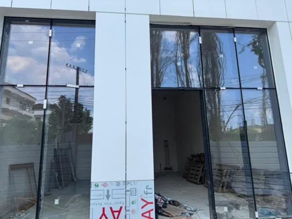 Tirane, shitet dyqan Kati 0, 68 m² 238.000 € (RRUGA JORDAN MISJA)