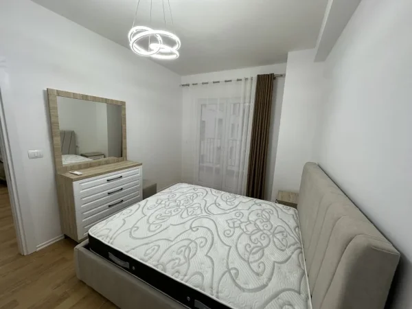 Tirane, jepet me qera apartament 1+1 Kati 6, 73 m² 700 € (Rruga Dritan Hoxha)