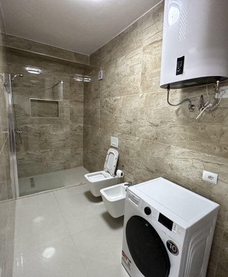 Tirane, jepet me qera apartament 1+1 Kati 6, 73 m² 700 € (Rruga Dritan Hoxha)