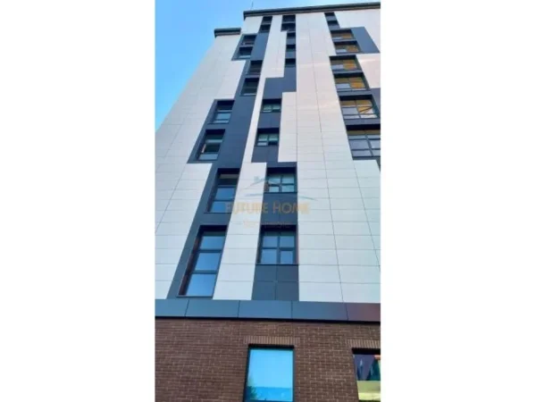 Tirane, shitet apartament 2+1+Ballkon Kati 1, 87 m² 210.000 € (RRUGA E KAVAJES)