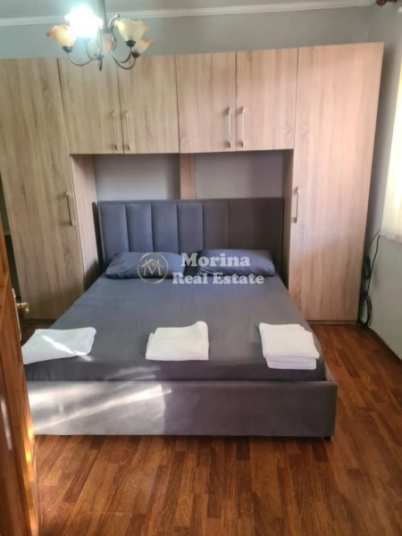 Tirane, jepet me qera shtepi 1+1 Kati 2, 65 m² 350 € (Shkoze)