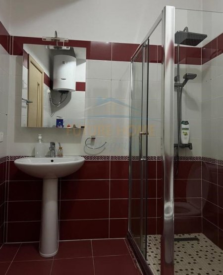 Tirane, jepet me qera apartament 1+1 Kati 1, 57 m² 467 € (Prane Oslo bar, Astir)