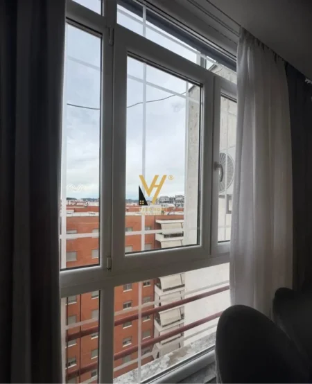 Tirane, jepet me qera apartament 3+1+Ballkon Kati 7, 120 m² 1.500 € (DELIJORGJI)