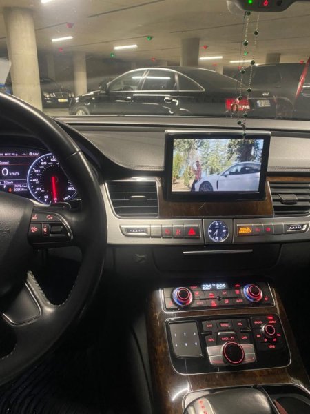 Tirane, shitet makine Audi- A8 Benzin, gri e erret automatik Klima 200.000 km 12.500 €