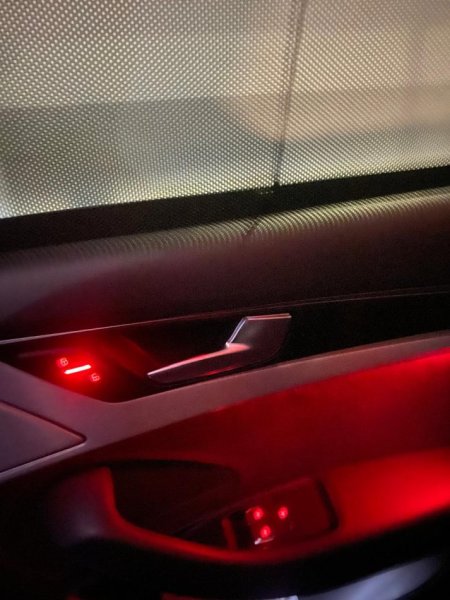 Tirane, shitet makine Audi- A8 Benzin, gri e erret automatik Klima 200.000 km 12.500 €