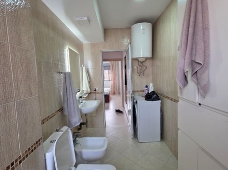 Tirane, shitet apartament 1+1 Kati 4, 53 m² 125.000 € 