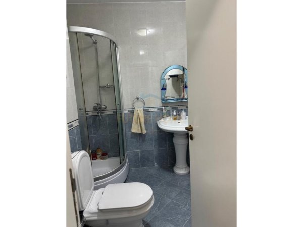 Tirane, shitet apartament 2+1+Ballkon Kati 5, 105 m² 250.000 € (STACIONI I TRENIT)