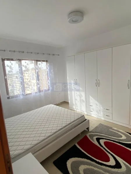 Tirane, jepet me qera apartament 1+1+Aneks+Ballkon Kati 8, 72 m² 400 € (Astir tek pallatet fratari)