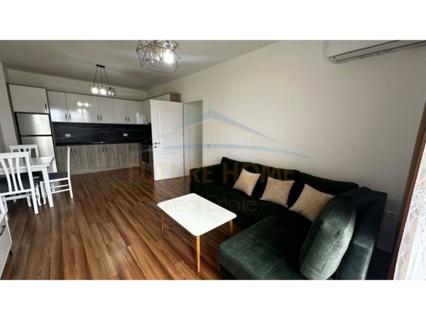 Tirane, shitet apartament 1+1+Ballkon Kati 7, 72 m² 110.000 € (Unaza e Re)
