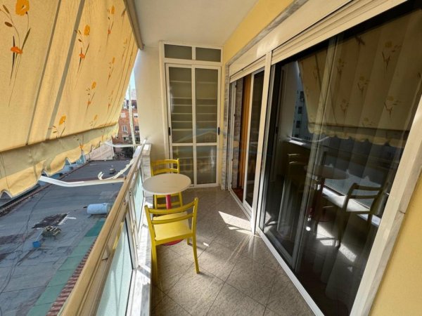 Tirane, shitet apartament 2+1+Ballkon Kati 4, 136 m² 600.000 € (Bllok)