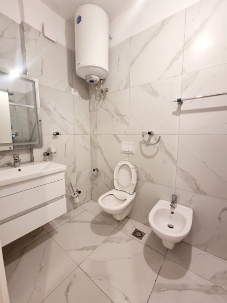 Tirane, shitet apartament 2+1+Aneks+Ballkon Kati 1, 129 m² 280.000 € 