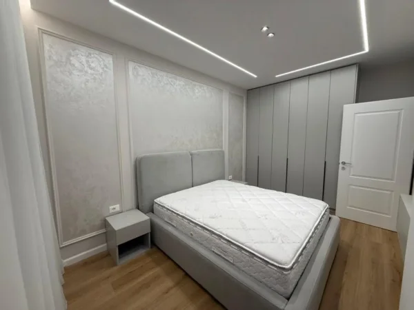 Tirane, shitet apartament 1+1 Kati 3, 60 m² 121.000 € (NELA 5)