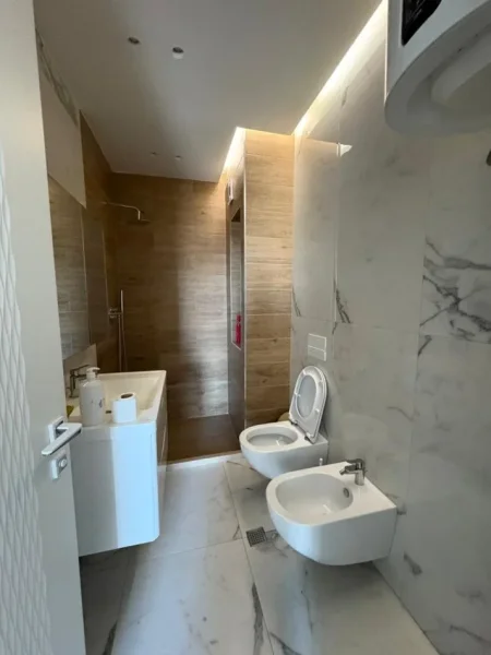 Tirane, shitet apartament 2+1 , 110 m² 299.000 € 