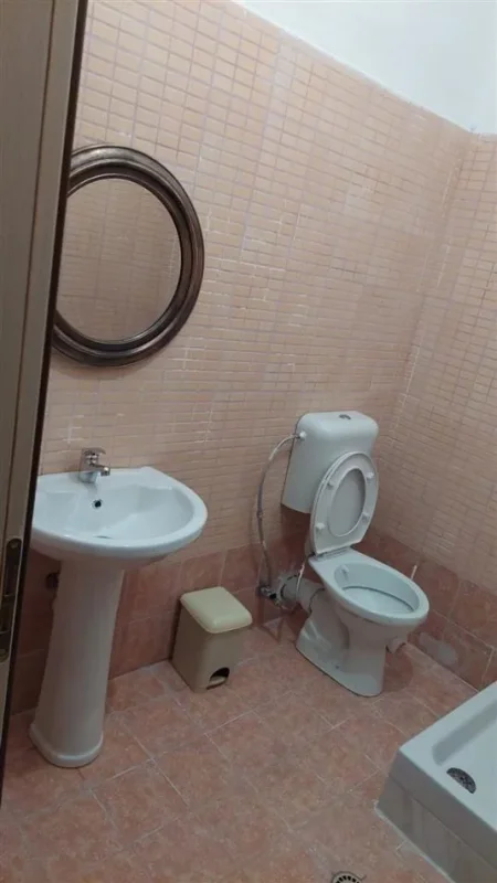 Tirane, jap me qera apartament 2+1+Ballkon Kati 8, 104 m² (Astir, kompleksi Fratari)