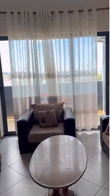 Tirane, jepet me qera apartament 2+1+Ballkon Kati 8, 100 m² 450 € 