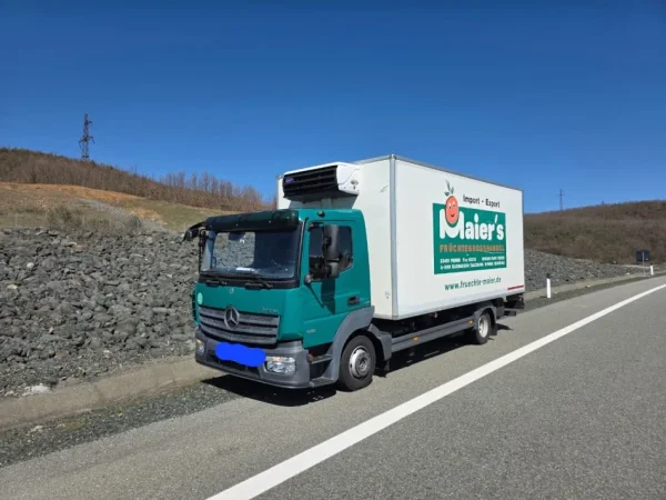 Tirane, shitet Frigorifer Mercedes benz atego 818, Nafte, automatik Kondicioner 290.000 km 20.000 €