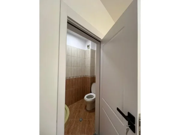 Tirane, shitet apartament 2+1 Kati 8, 94 m² 157.000 € (astir)