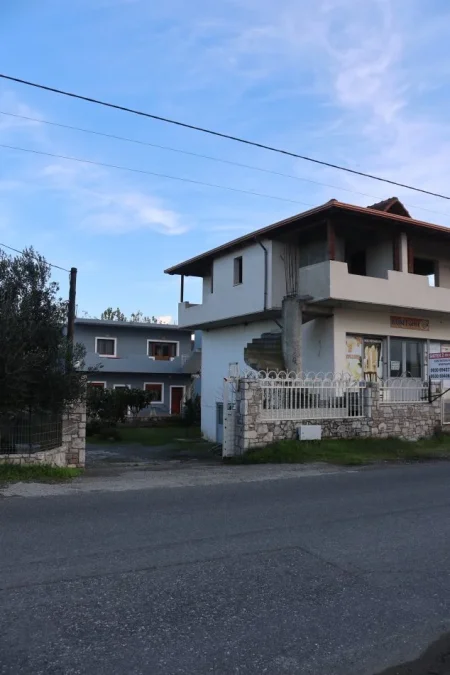 Lezhe, shitet shtepi 5+1+Ballkon , 900 m² 500.000 € (rrile tale)