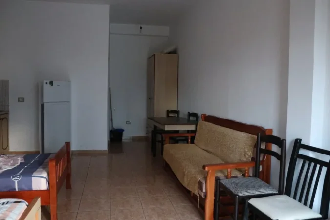 Lezhe, shitet shtepi 5+1+Ballkon , 900 m² 500.000 € (rrile tale)