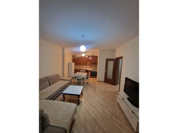Tirane, jepet me qera apartament 2+1+Ballkon Kati 1, 110 m² 650 € (don bosko vizion plus)