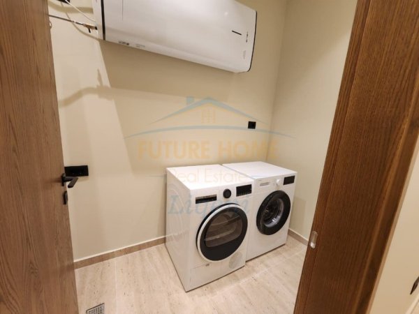 Tirane, jepet me qera apartament 2+1+Ballkon Kati 0, 200 m² (TEG)