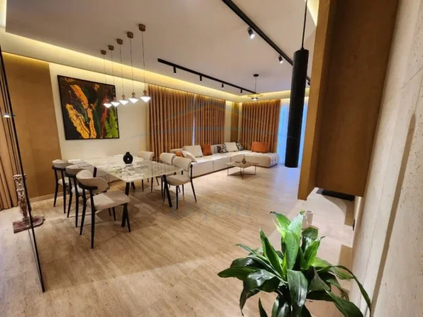 Tirane, jepet me qera apartament 2+1+Ballkon Kati 0, 200 m² (TEG)