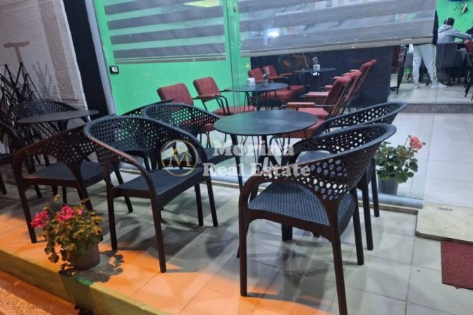 Tirane, shitet lokal Kati 1, 30 m² 70.000 € (Ali Demi)