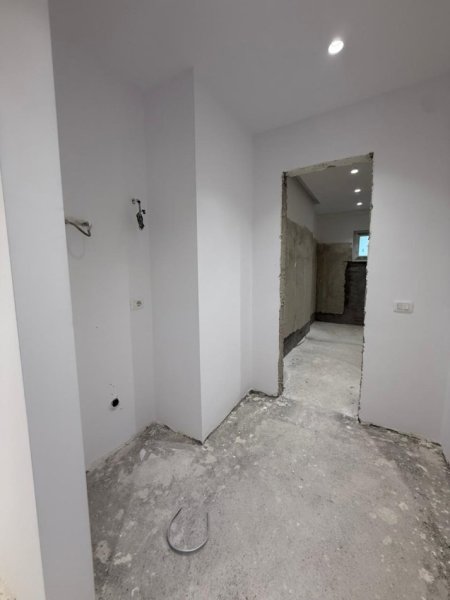 Tirane, shitet apartament 2+1+Ballkon Kati 4, 112 m² 235.000 € (Ali Demi)