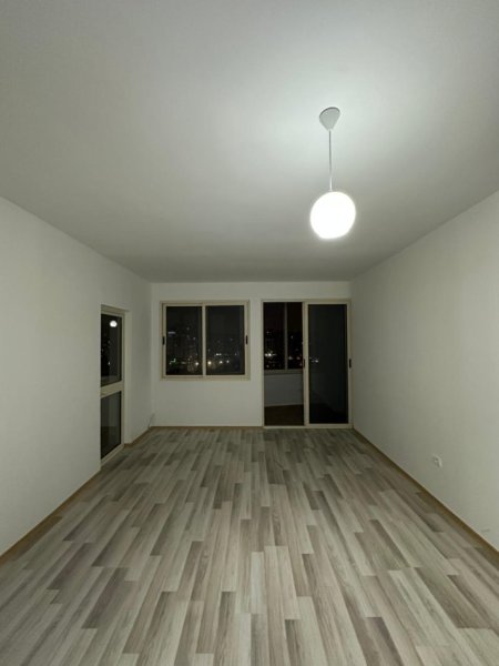 Tirane, shitet apartament 2+1+Ballkon Kati 7, 110 m² 132.000 € (Yzberisht)