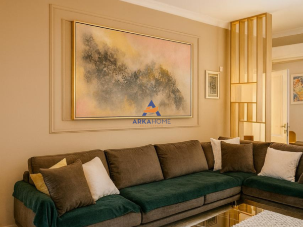 Tirane, shitet apartament 2+1+Ballkon Kati 5, 100 m² 270.000 € (kodra e diellit)