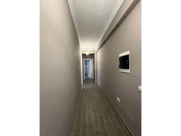 Tirane, jepet me qera apartament 2+1 Kati 1, 77 m² 900 € (Kodra e Diellit)