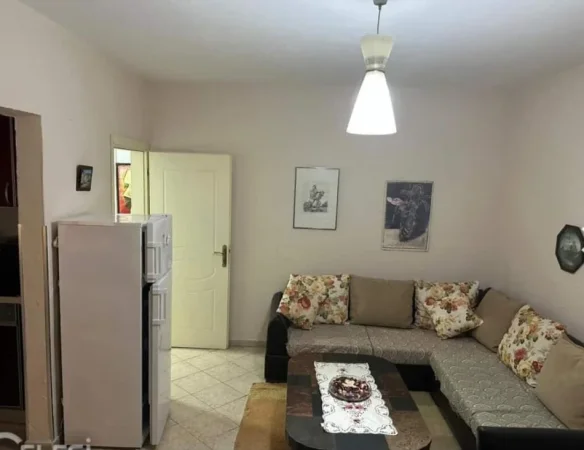 Tirane, jepet me qera apartament 2+1 Kati 5, 72 m² 500 € (Porcelan)