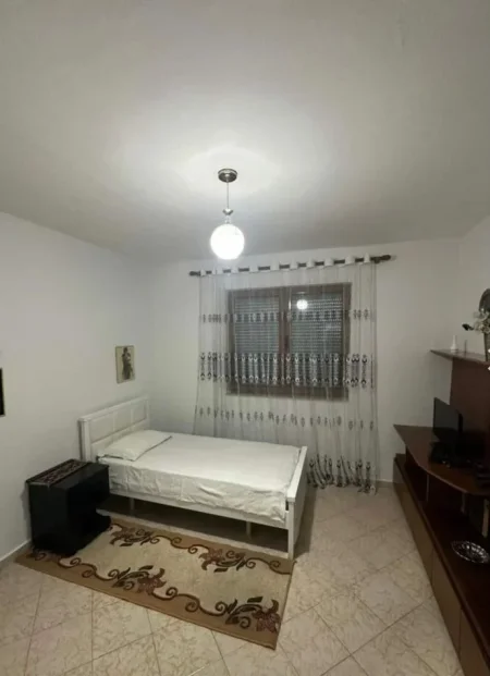 Tirane, jepet me qera apartament 2+1 Kati 5, 72 m² 500 € (Porcelan)