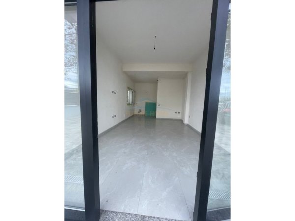 Tirane, jepet me qera ambjent biznesi Kati 0, 40 m² (Paskuqan)