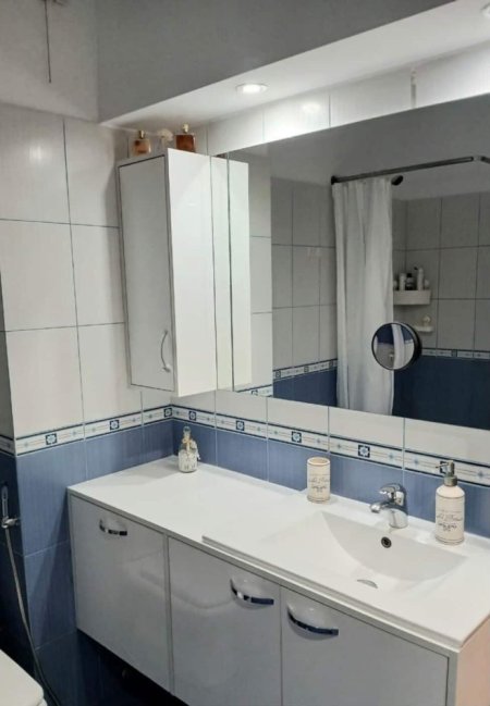 Tirane, jepet me qera shtepi 2+1 Kati 2, 87 m² 520 € (Pasticeri Melisa)