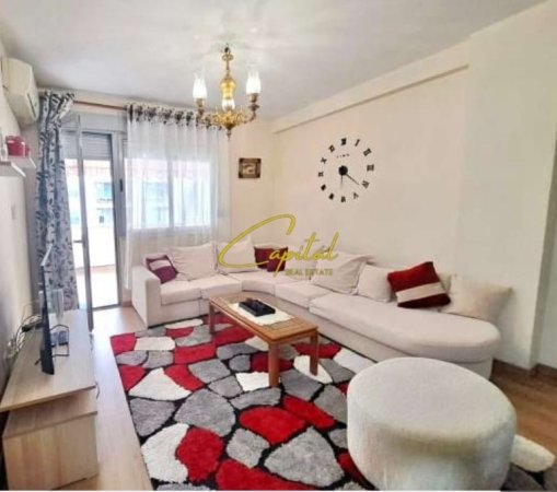 Tirane, jepet me qera apartament 2+1 Kati 6, 104 m² 700 € (RRUGA E KAVAJES)