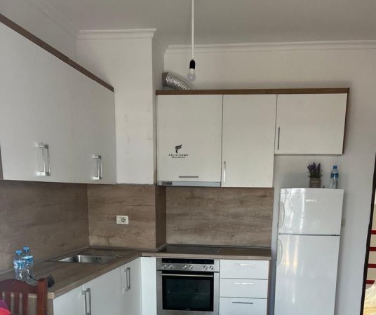 Tirane, jepet me qera apartament 1+1 Kati 2, 65 m² 450 € (ASTIR)