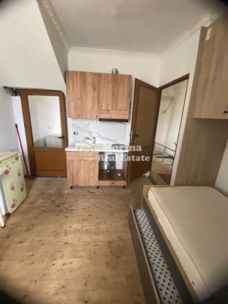 Tirane, jepet me qera garsonier Kati 2, 30 m² 250 € (Astir)