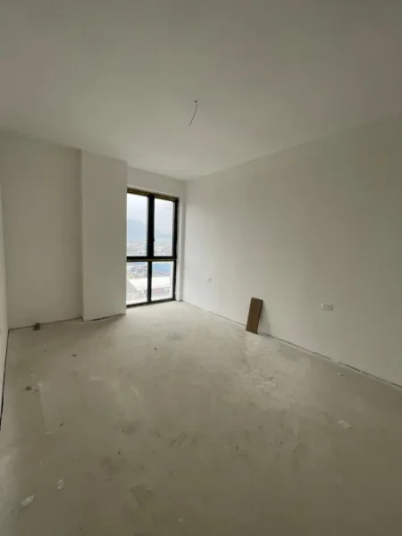 Tirane, shitet apartament 2+1+Ballkon Kati 2, 92 m² 125.300 € (Ish Dogana)