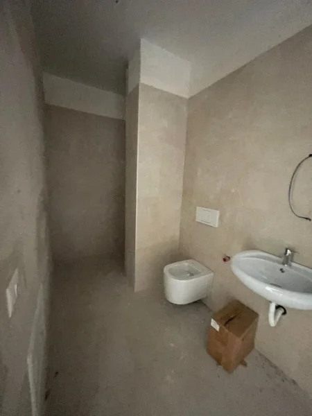 Tirane, shitet apartament 2+1+Ballkon Kati 2, 92 m² 125.300 € (Ish Dogana)