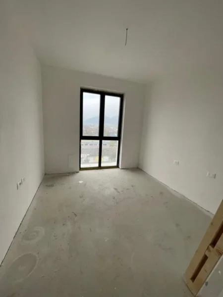 Tirane, shitet apartament 2+1+Ballkon Kati 2, 92 m² 125.300 € (Ish Dogana)