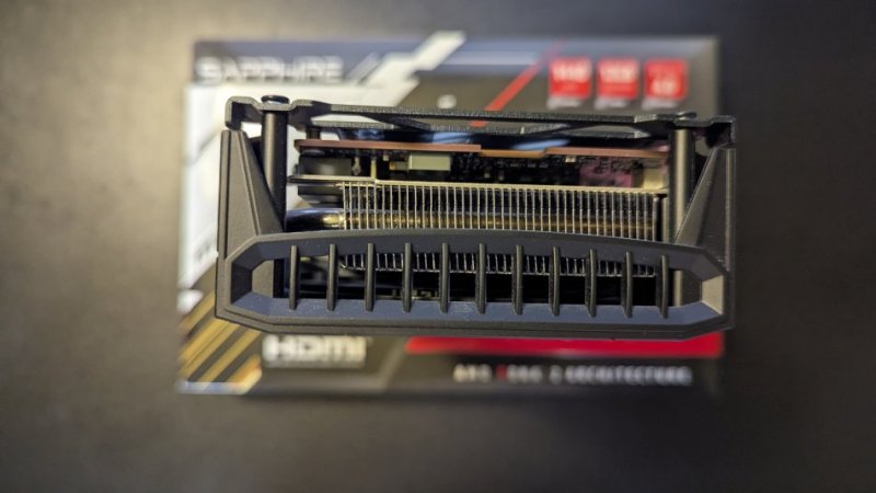 Tirane, shes Grafik card Sapphire Pulse RX 6700 XT 12GB